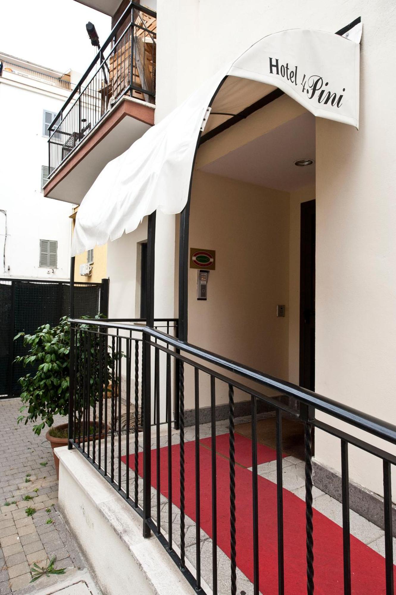 Hotel 4 Pini Rome Bagian luar foto