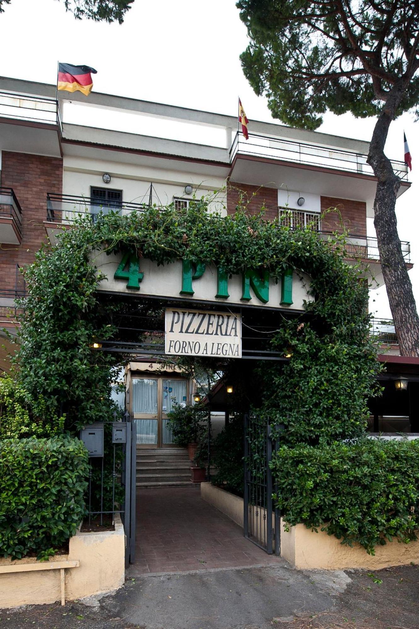 Hotel 4 Pini Rome Bagian luar foto